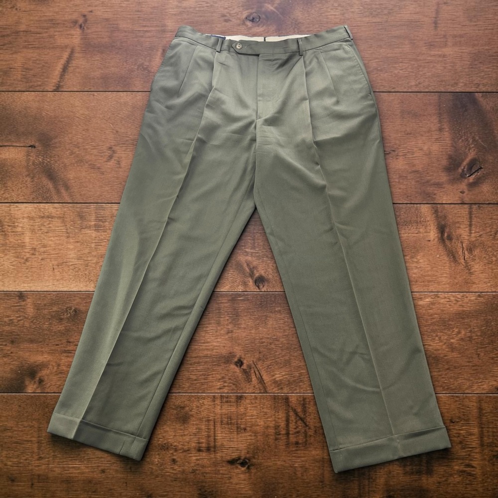 Vintage USA Burberrys Mens Artisan Gabardine Pleated Trousers Olive Green 38x32